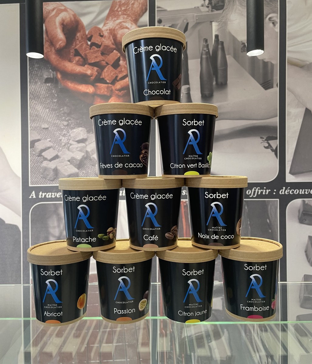 Votre chocolatier et son équipe feront une pause du Lundi 27 Juillet au Mardi 4 Août inclus Réouverture le Mercredi 5 Août. Nous avons le plaisir de vous servir jusqu’au Dimanche 26 Juillet. Nous vous remercions pour votre compréhension Anthony Pailleux