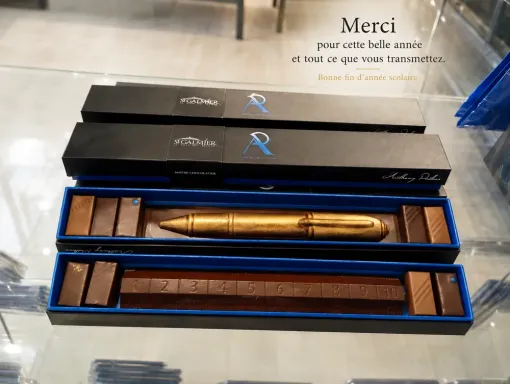 Pour dire merci à ceux qui tiennent le stylo et donnent la mesure, toute l’année, Saint-Galmier, Anthony Pailleux, Maître Chocolatier 