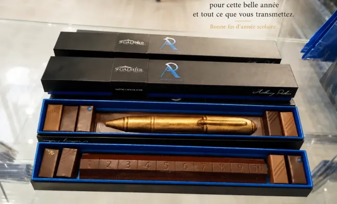 Pour dire merci à ceux qui tiennent le stylo et donnent la mesure, toute l’année, Saint-Galmier, Anthony Pailleux, Maître Chocolatier 
